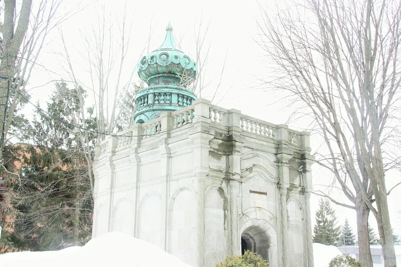 La maison des morts ? — Trois-Rivières (Canada)