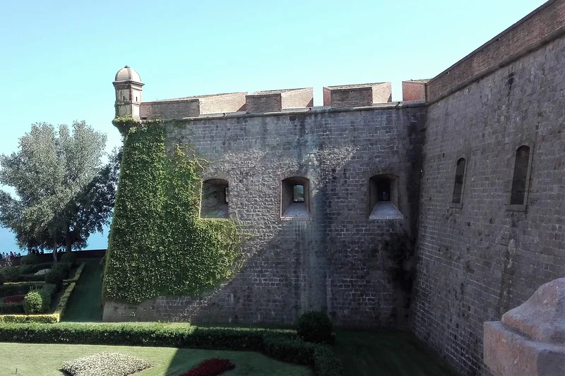 Castell de Montjuic — Château de Montjuïc (Espagne)