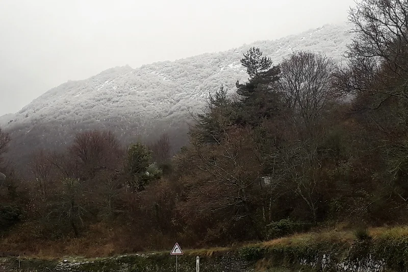 Montagnes enneigés — Sospel (France)