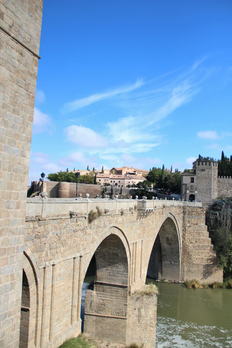 Puente San Martin — Pont San Martin (Espagne)