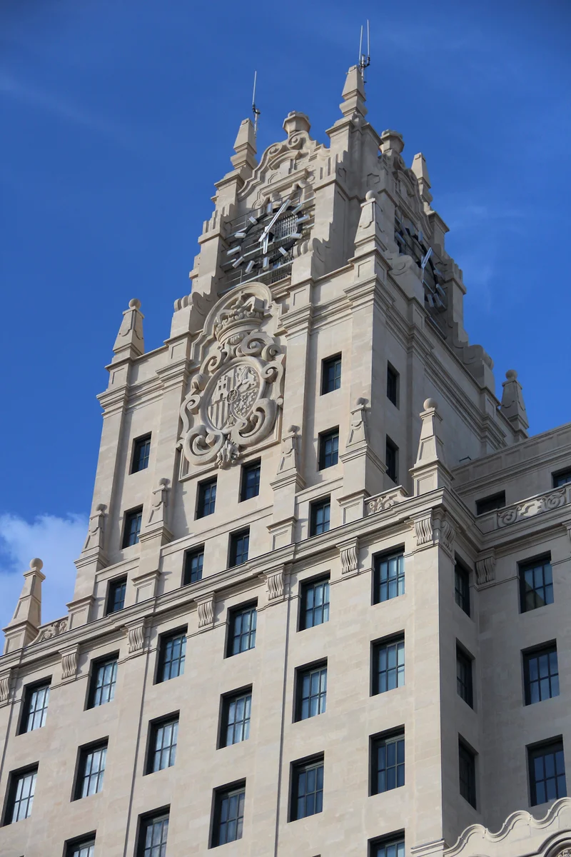 Que hora es ? — Madrid (Espagne)