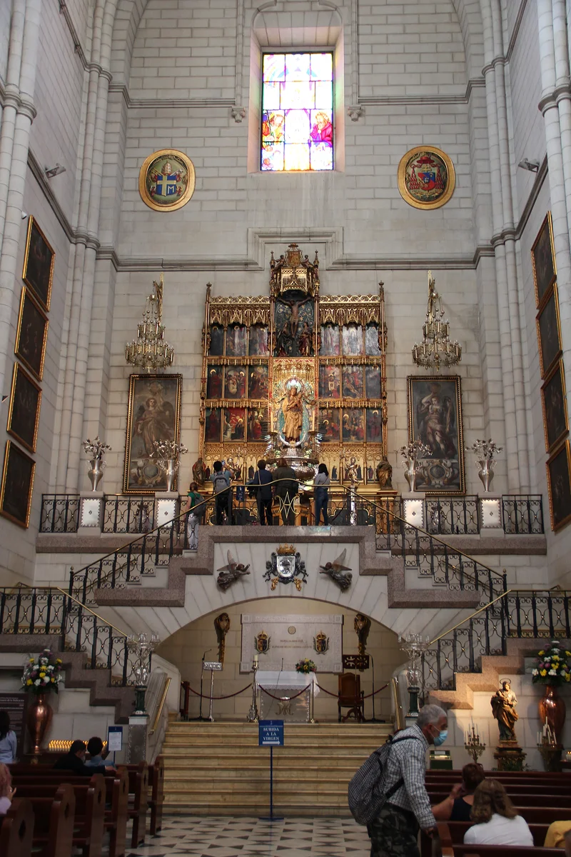 Catedral de la Almudena — Cathédrale de l'Almudena (Espagne)