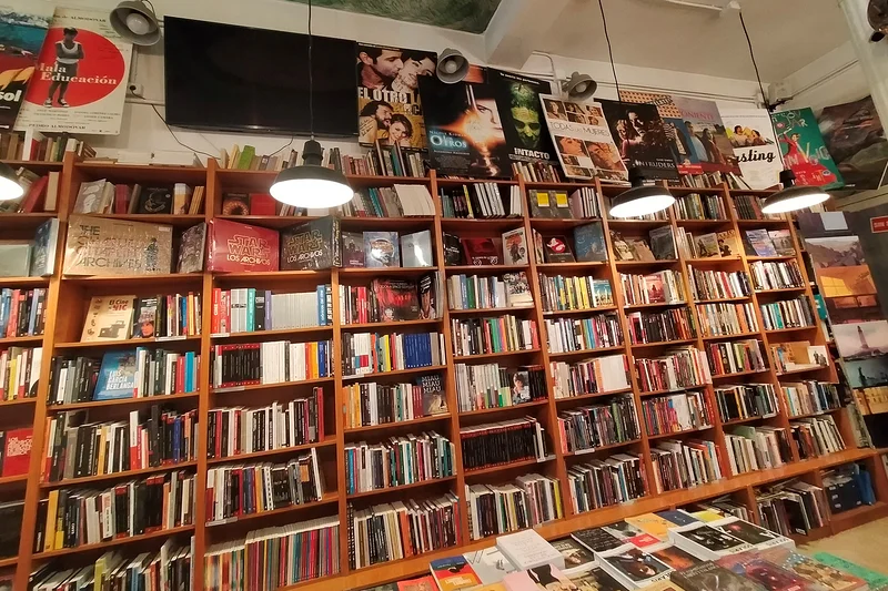 Ocho y medio, libros de cine — Madrid (Espagne)