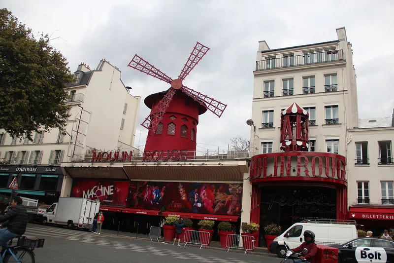 Le Moulin Rouge — Moulin Rouge (France)
