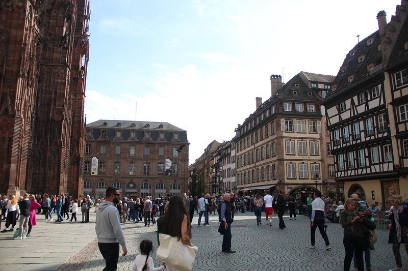 Place de la Cathédrale — Cathédrale de Strasbourg (France)