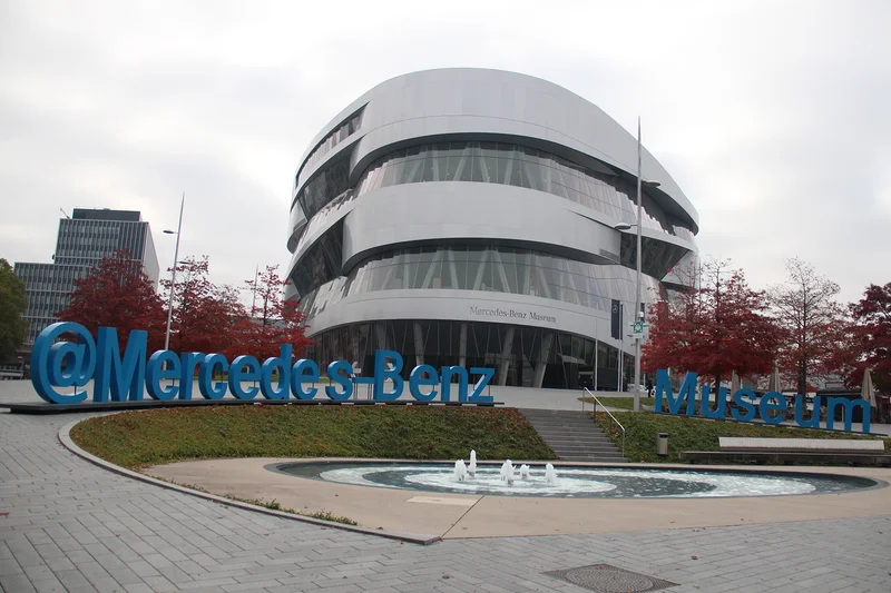 Mercedes-Benz Museum — Musée Mercedes Benz (Allemagne)