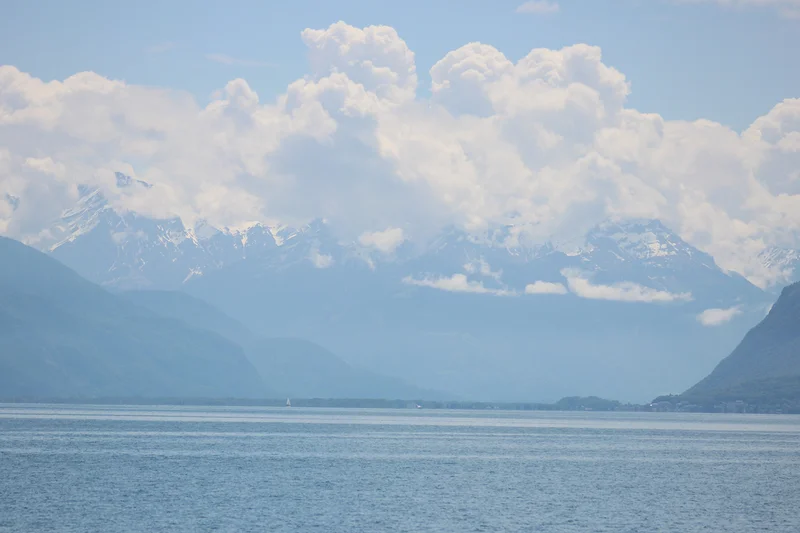 Lac Léman et les montagnes — Lausanne (Suisse)