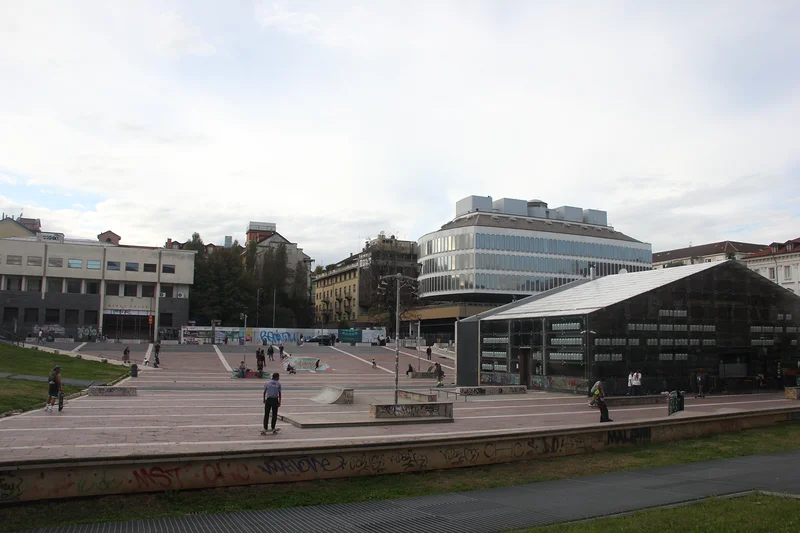 Piazzale Valdo Fusi — Turin (Italie)