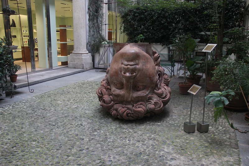 Testa Rovesciata del David — Turin (Italie)