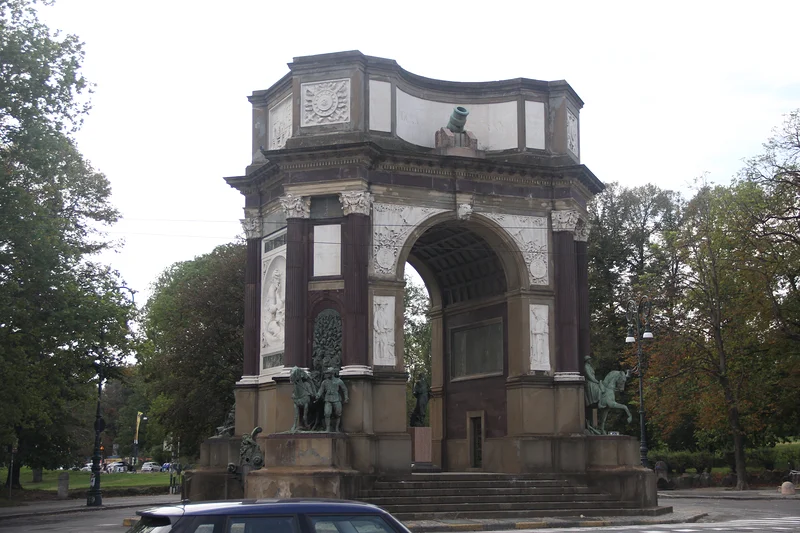 Arco monumentale all'Arma di Artiglieria — Turin (Italie)