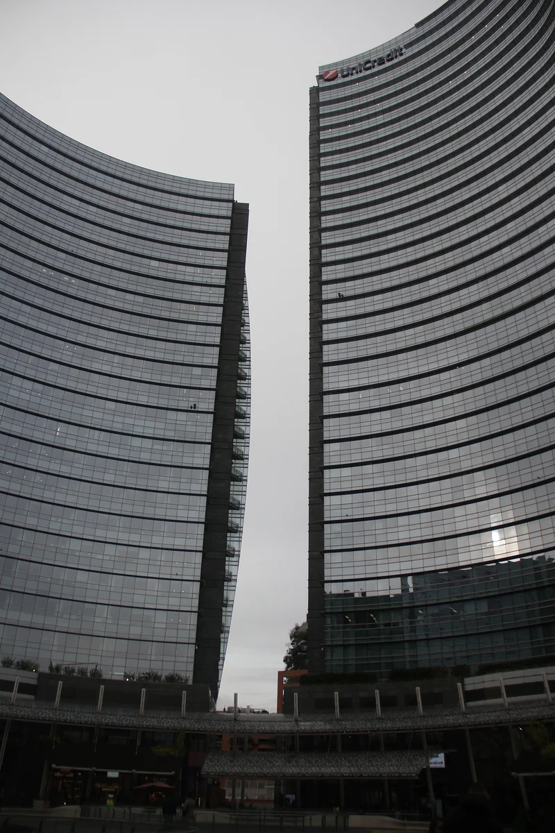 Piazza Gae Aulenti — Porta Nuova (Italie)