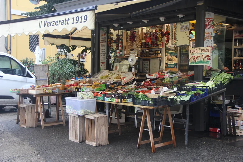 Mini Mercato — Milan (Italie)