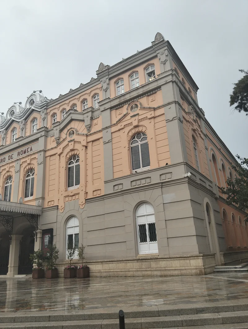 Teatro Romea — Théâtre romain (Espagne)