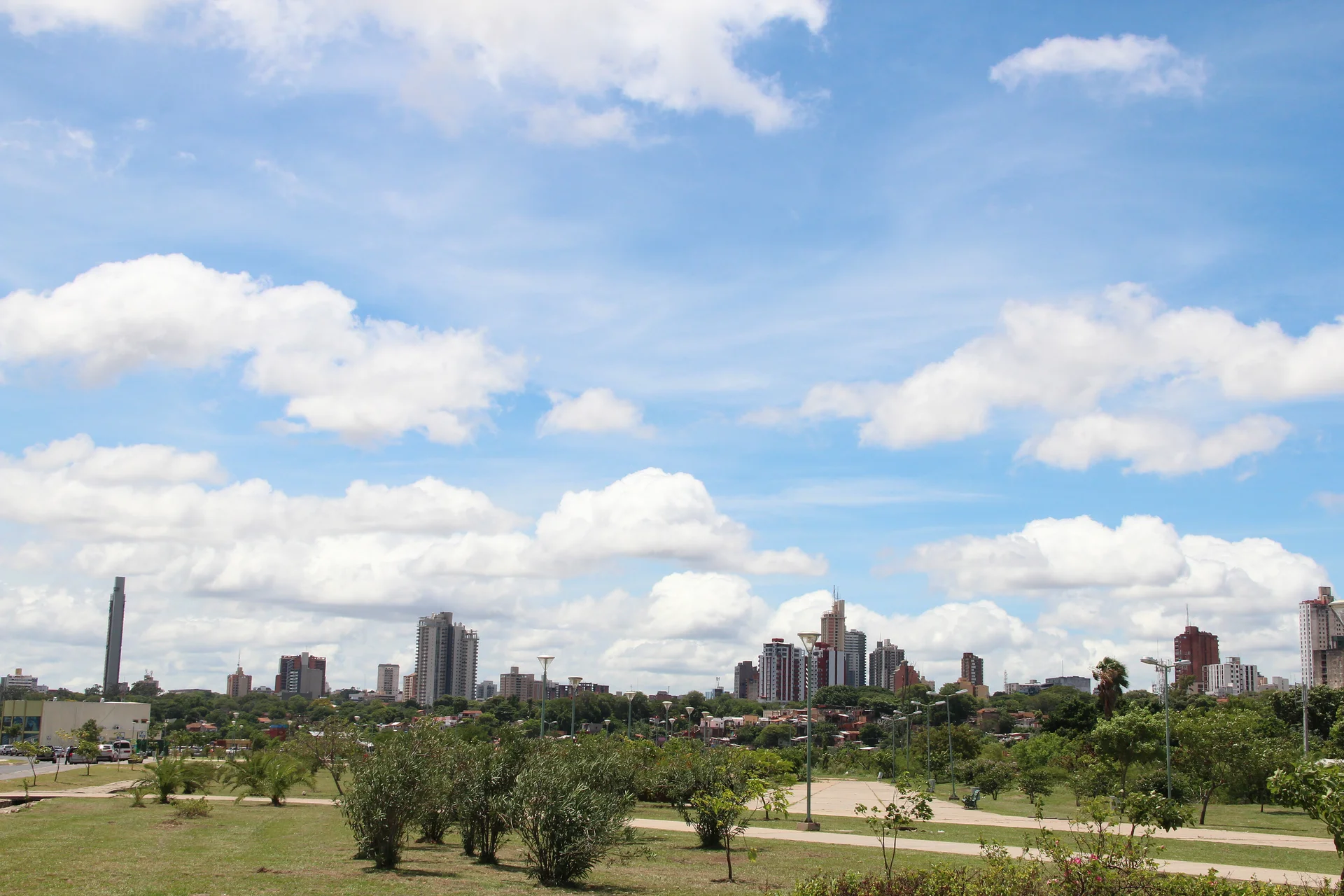 La ciudad — Asuncion (Paraguay)