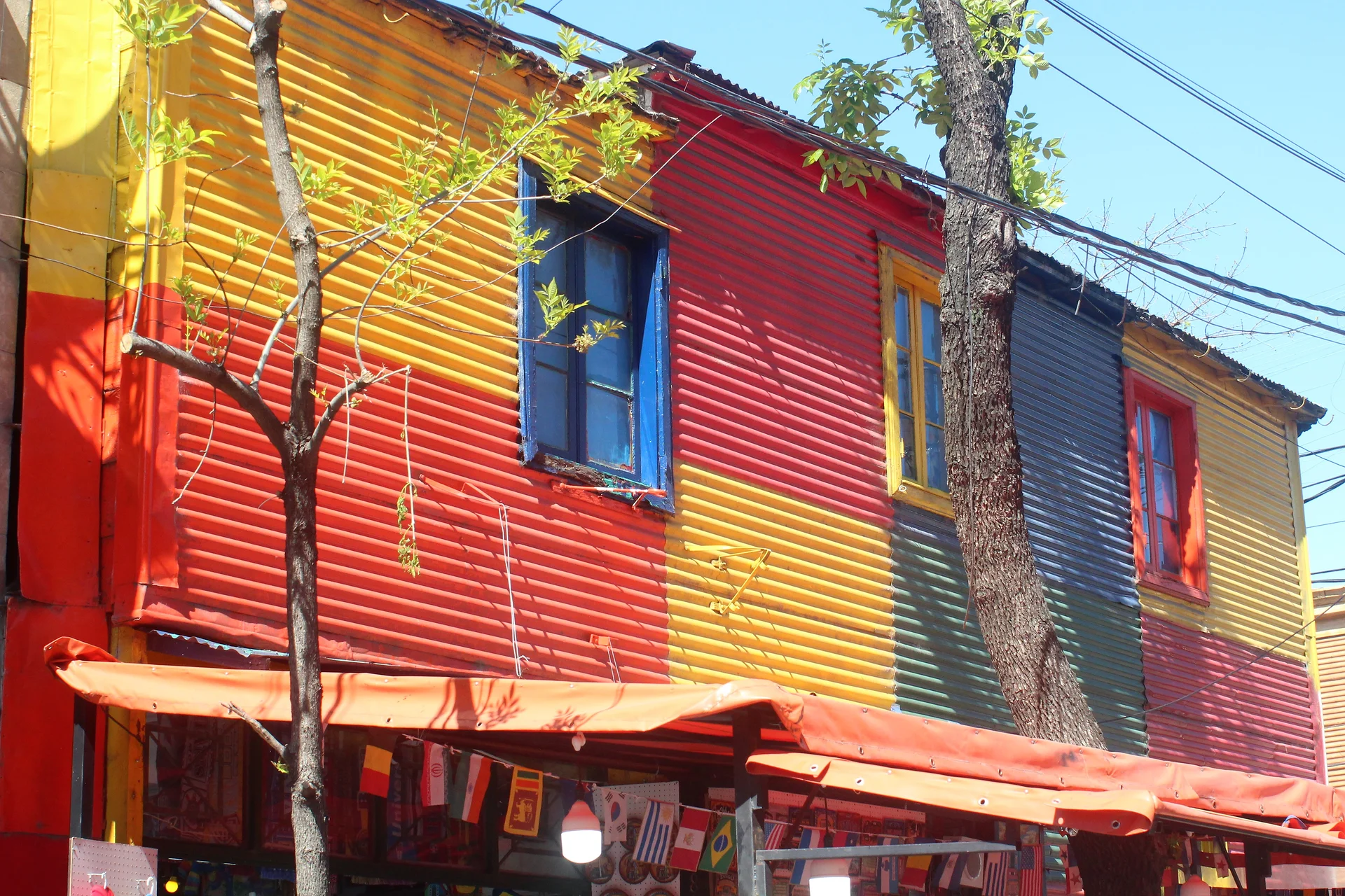 Rojo y Amarillo — Buenos Aires (Argentine)