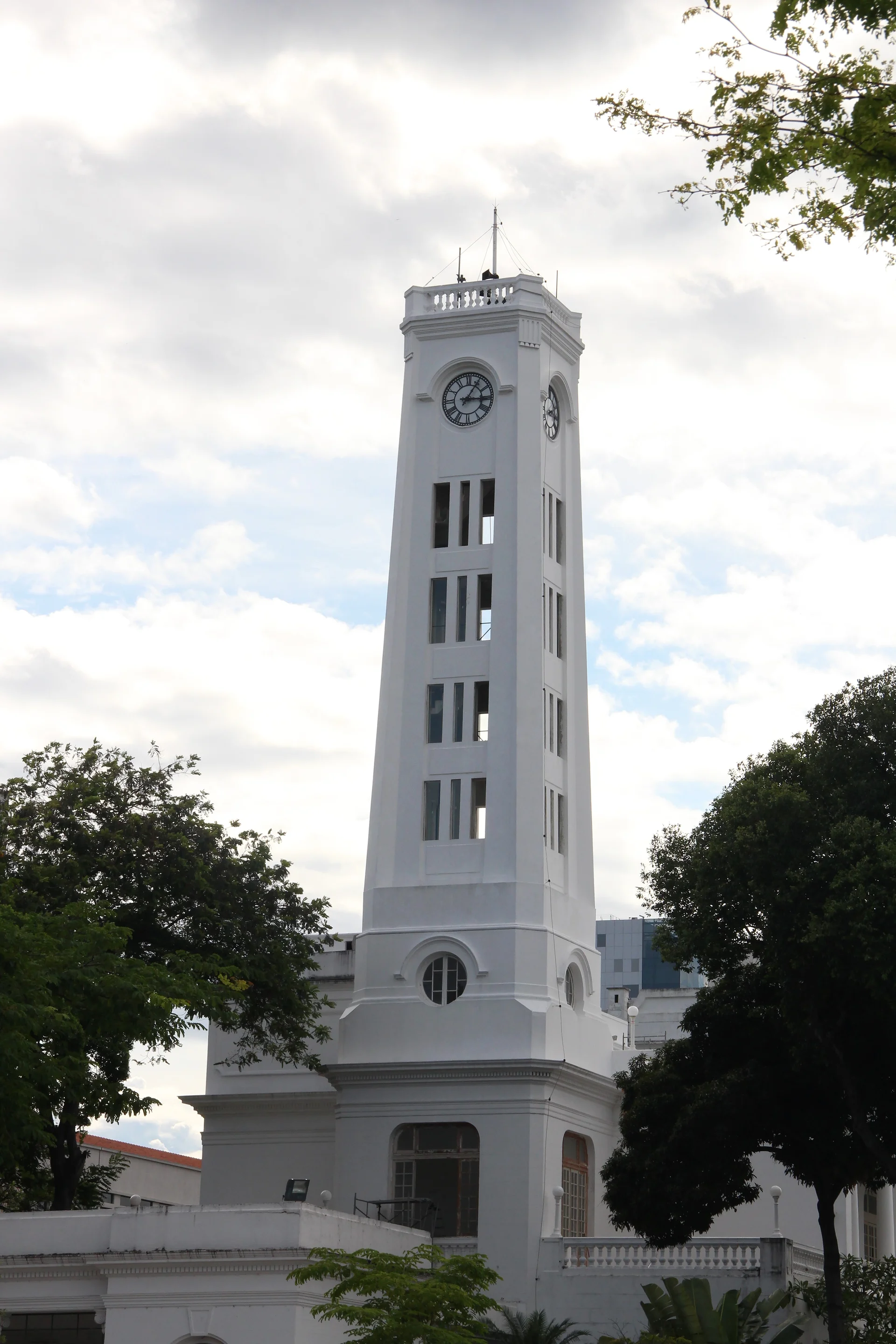 Que horas são ? Que horas são ? — Rio de Janeiro (Brésil)