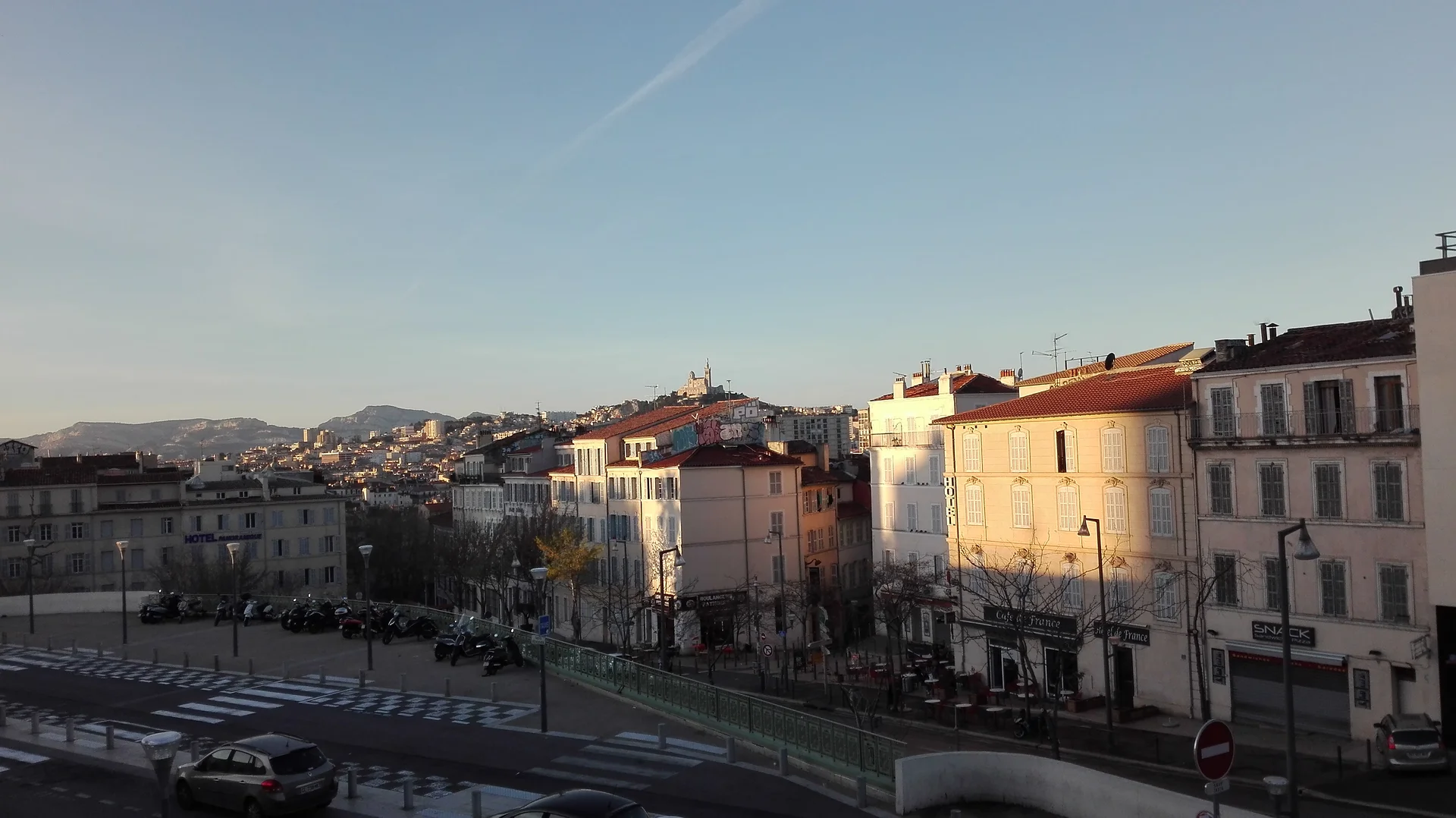 Mañana — Basilique Notre-Dame de la Garde (France)