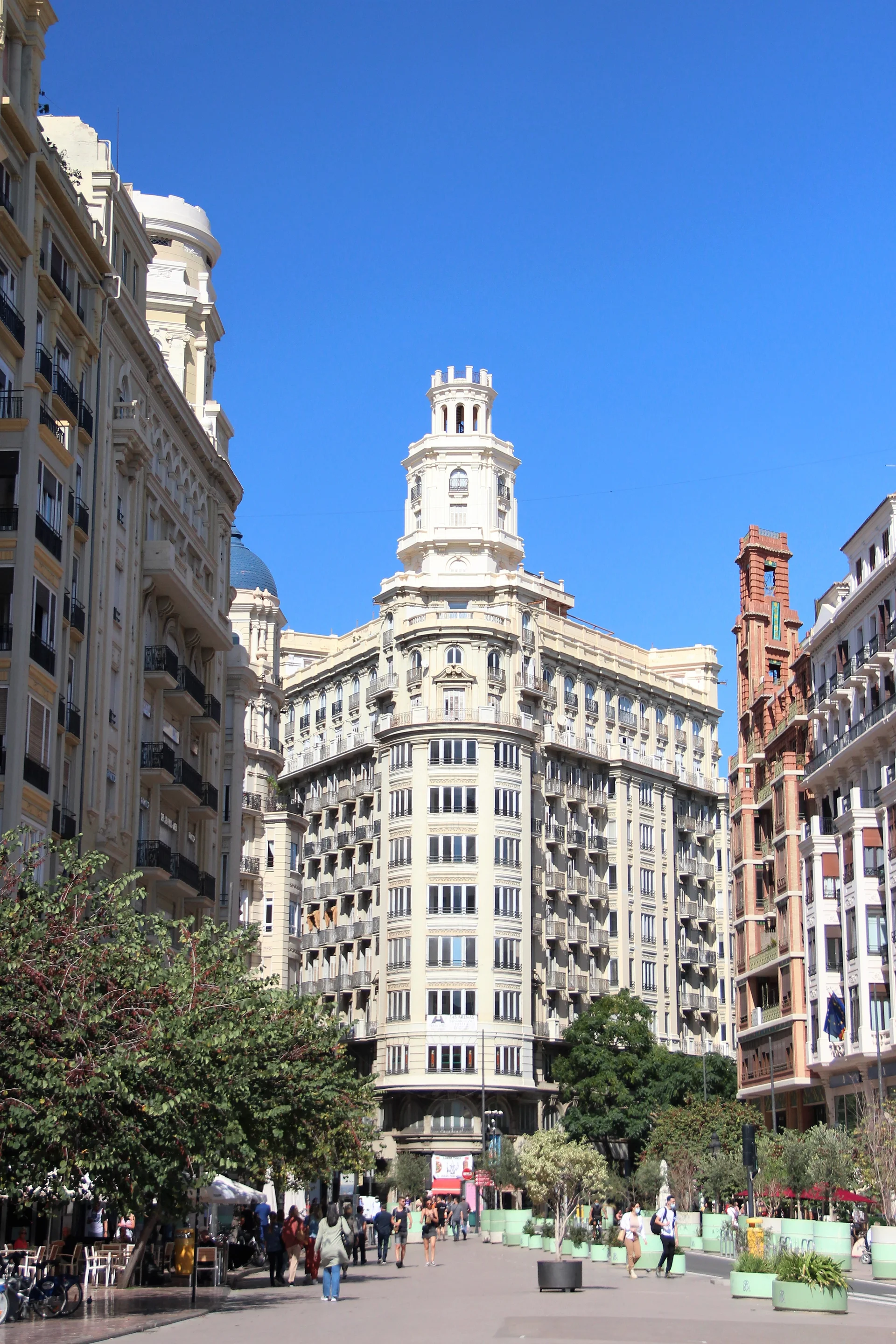 Plaça de l'Ajuntament — Place de la Mairie (Espagne)