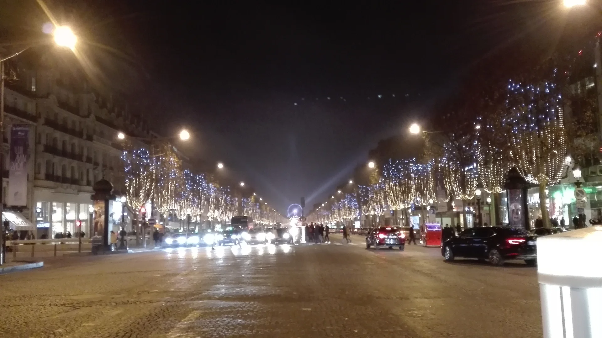 Champs Elysées Champs Elysées — Paris (France)