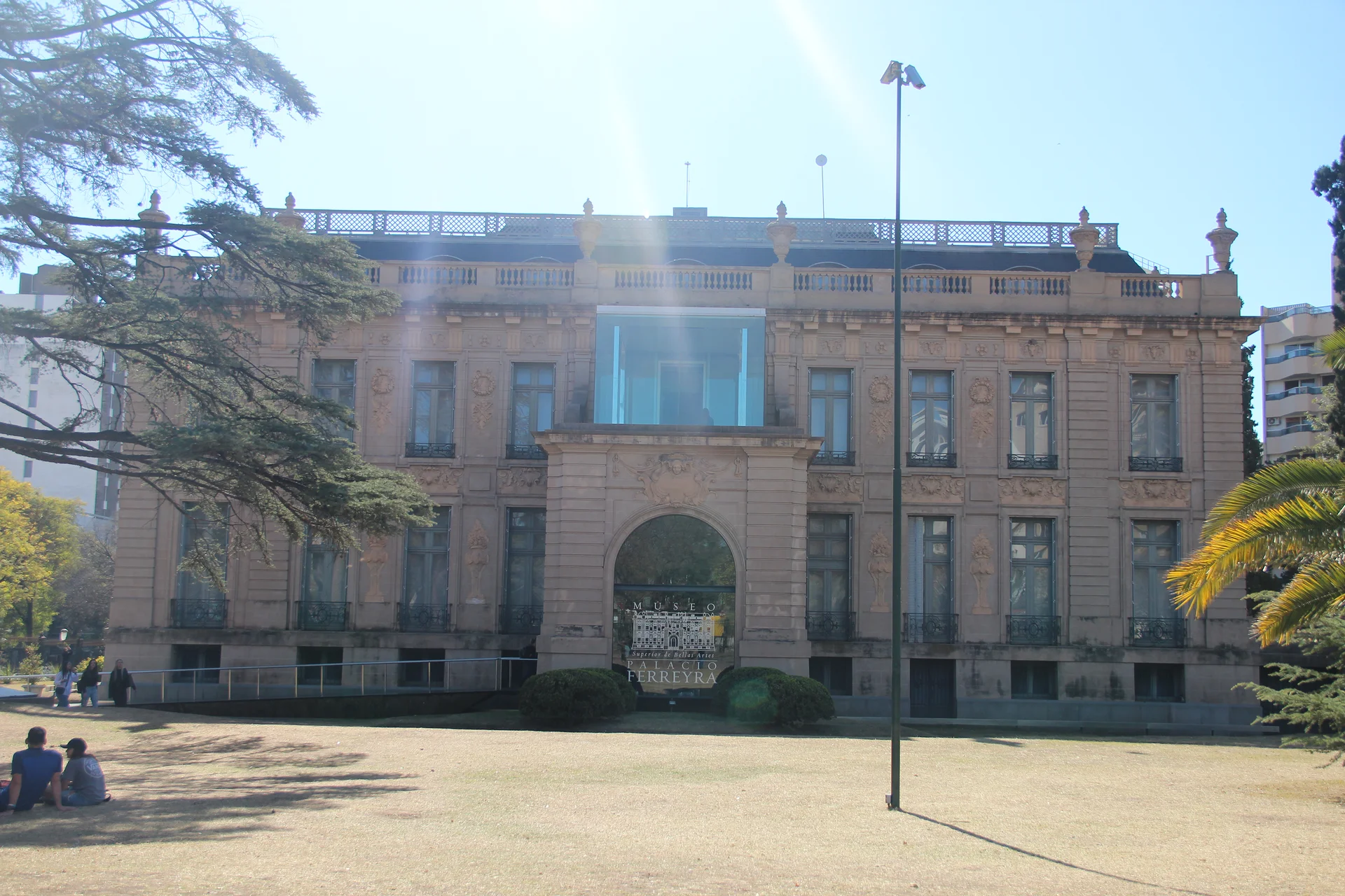 Palacio Ferreyra Palacio Ferreyra — Palacio Ferreyra (Argentine)