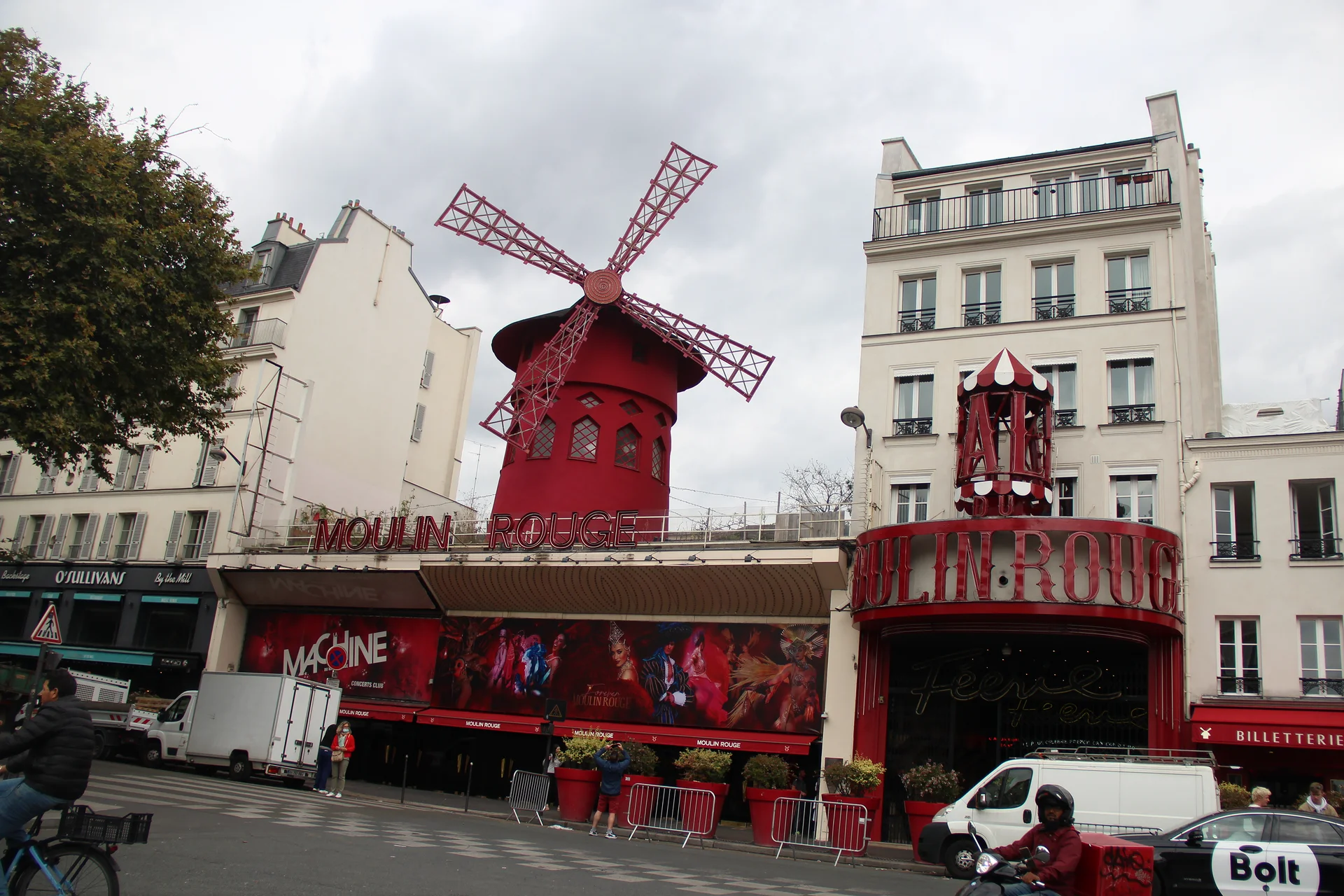 Le Moulin Rouge — Moulin Rouge (France)