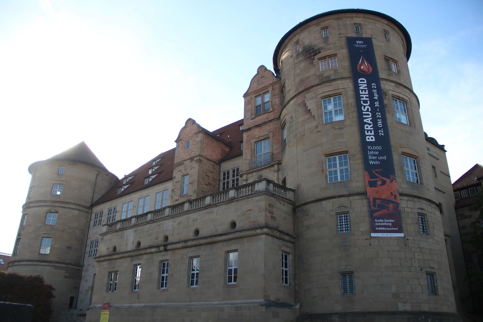 Altes Schloss Altes Schloss — Vieux château (Musée régional du Bade-Wurtemberg) (Allemagne)
