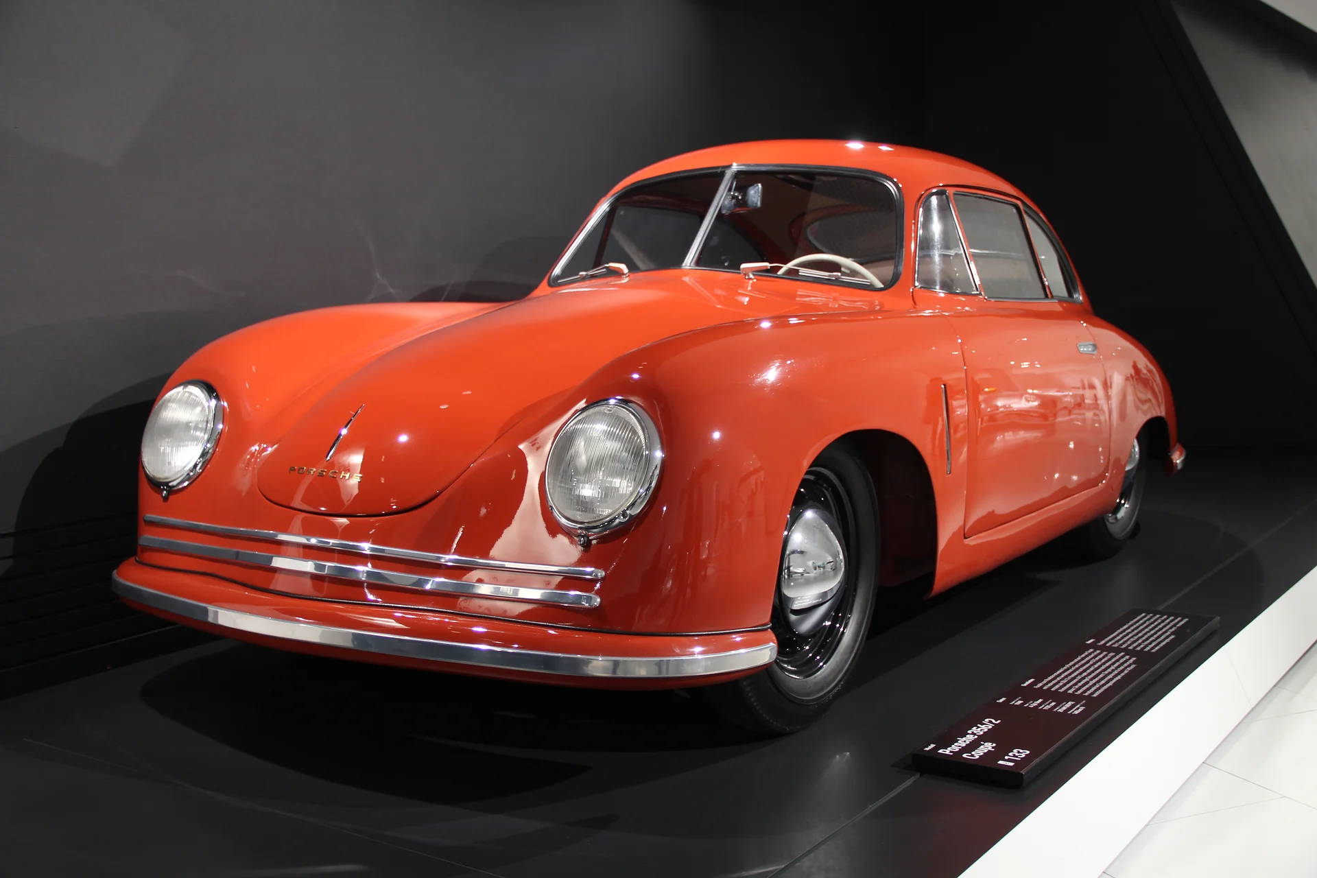 Porsche Museum Porsche Museum — Musée Porsche (Allemagne)