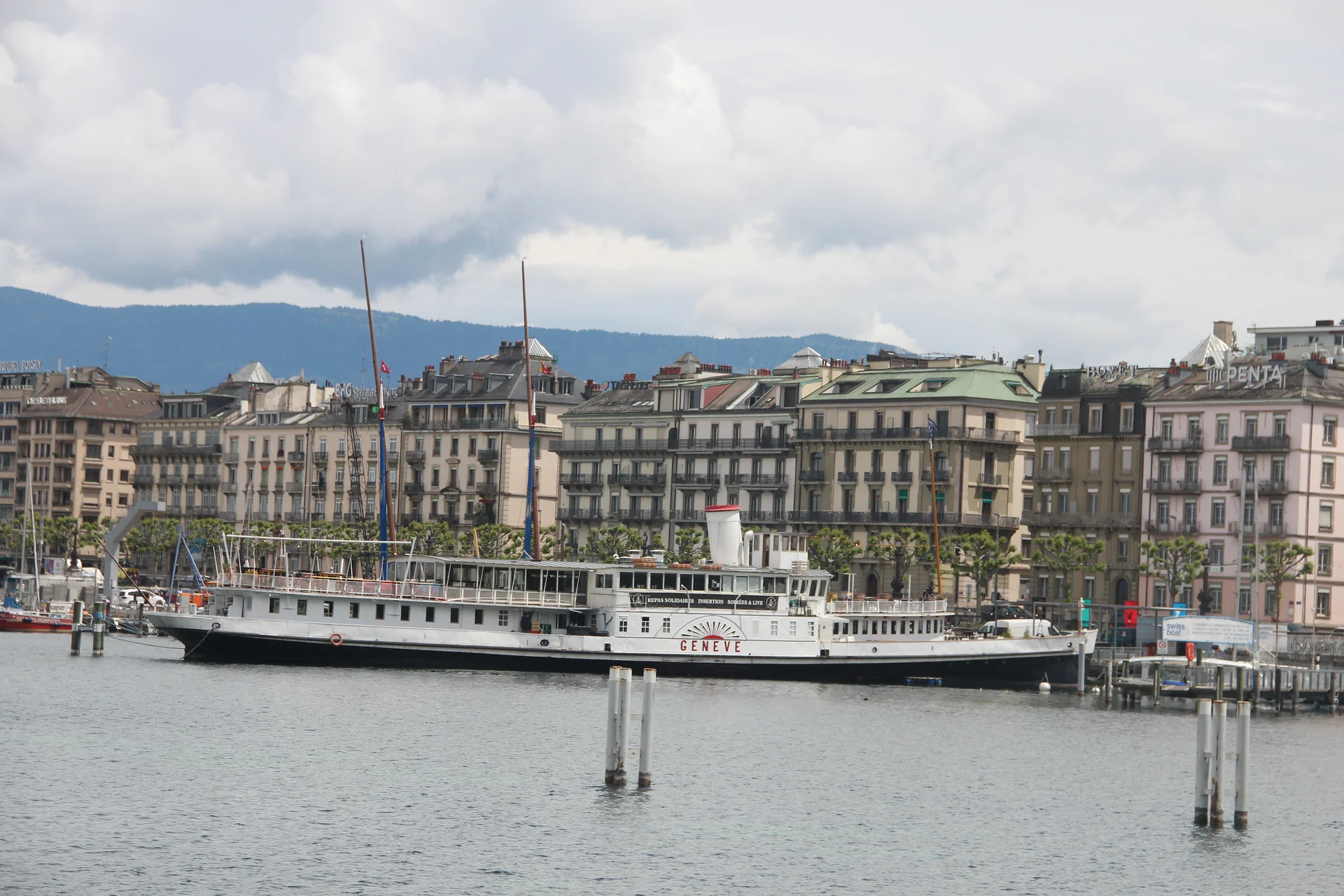 Le Genève CGN Le Genève CGN — Genève (Suisse)