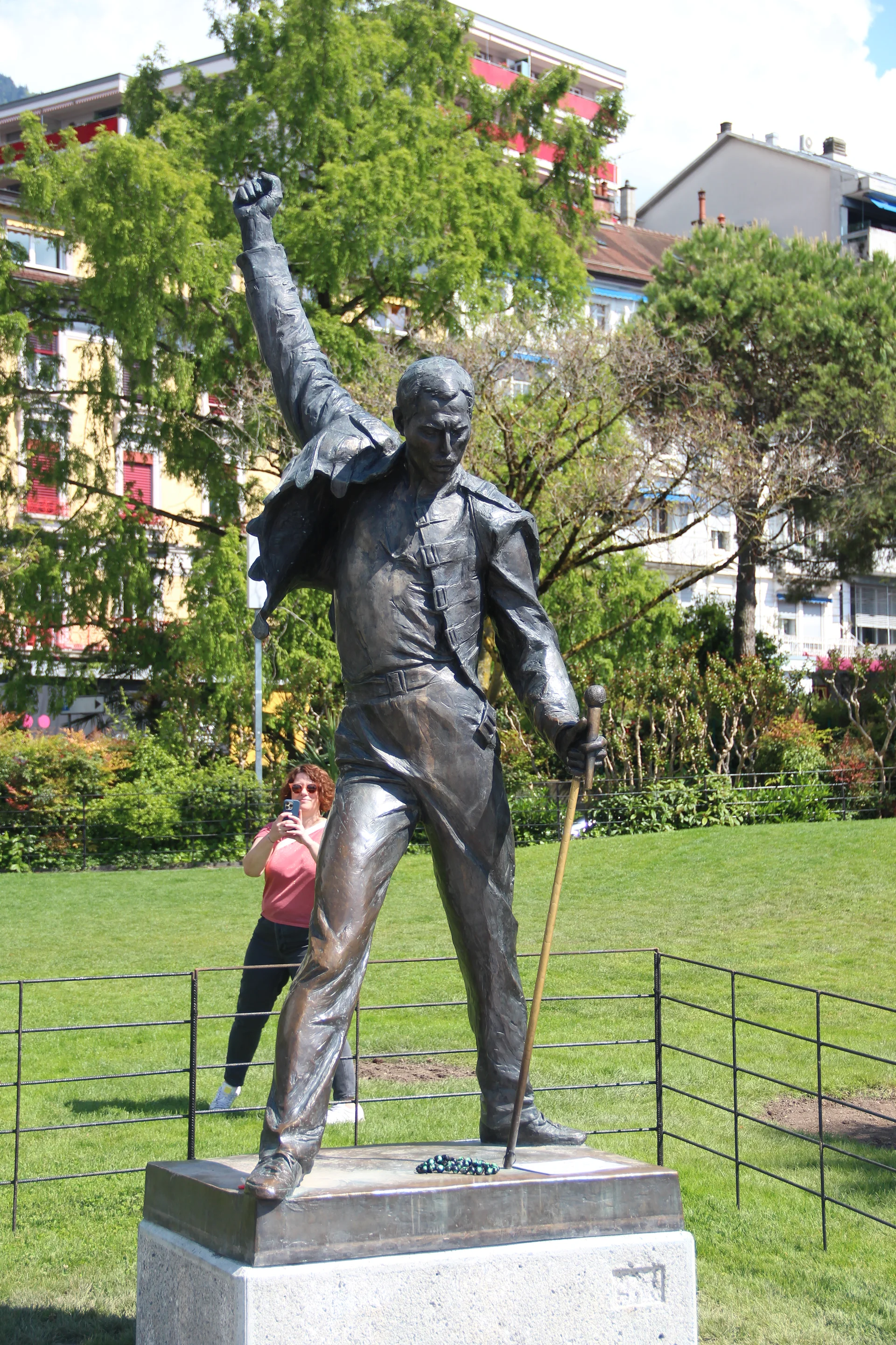 Statue de Freddie Mercury Statue de Freddie Mercury — Statue de Freddie Mercury (Suisse)
