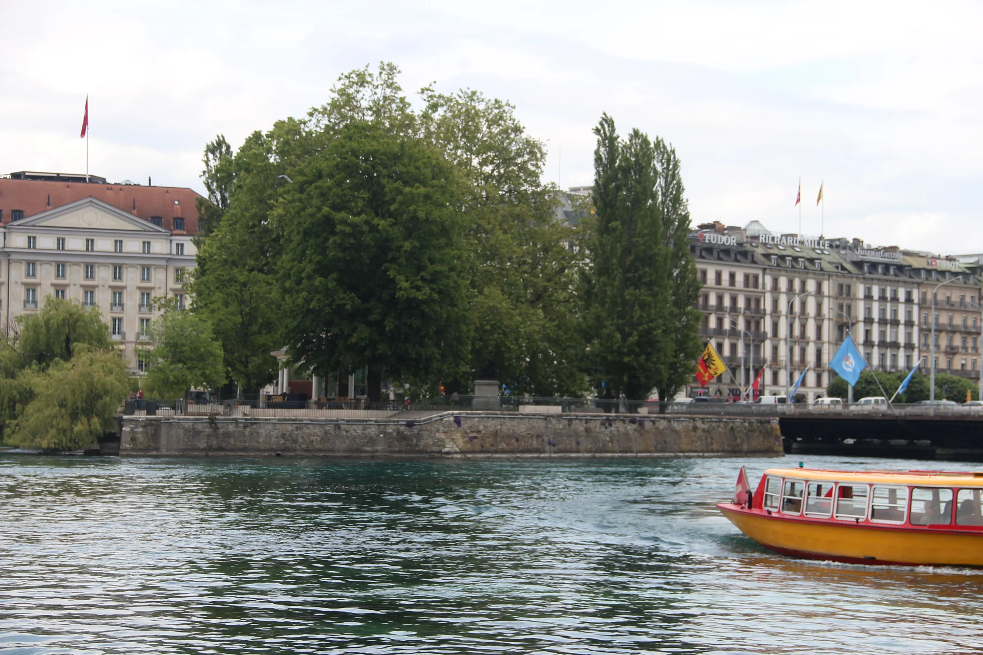 Île Rousseau Île Rousseau — Genève (Suisse)