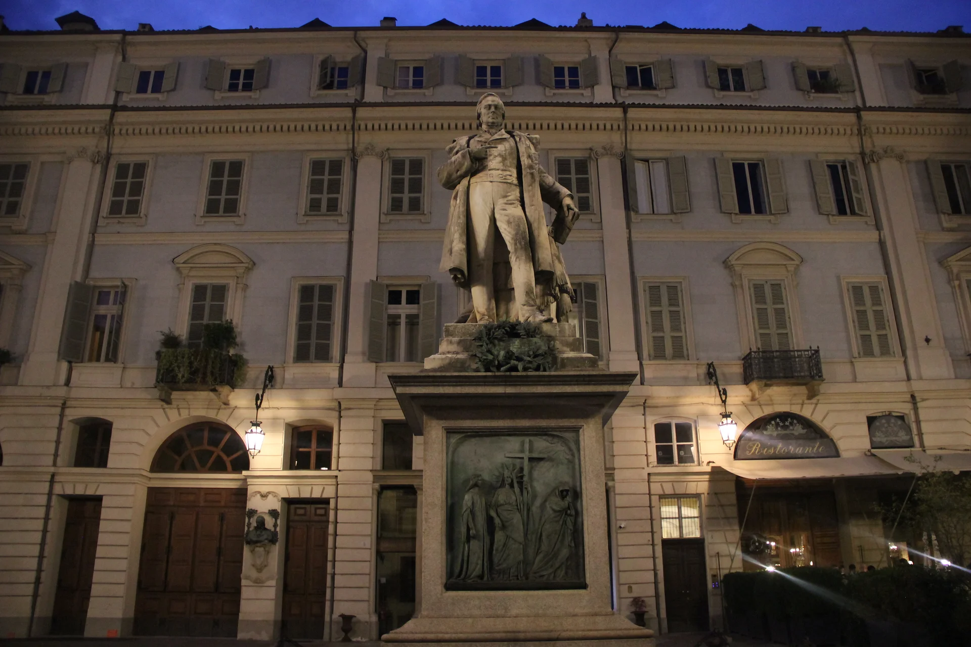 Monumento a Vincenzo Gioberti — Turin (Italie)