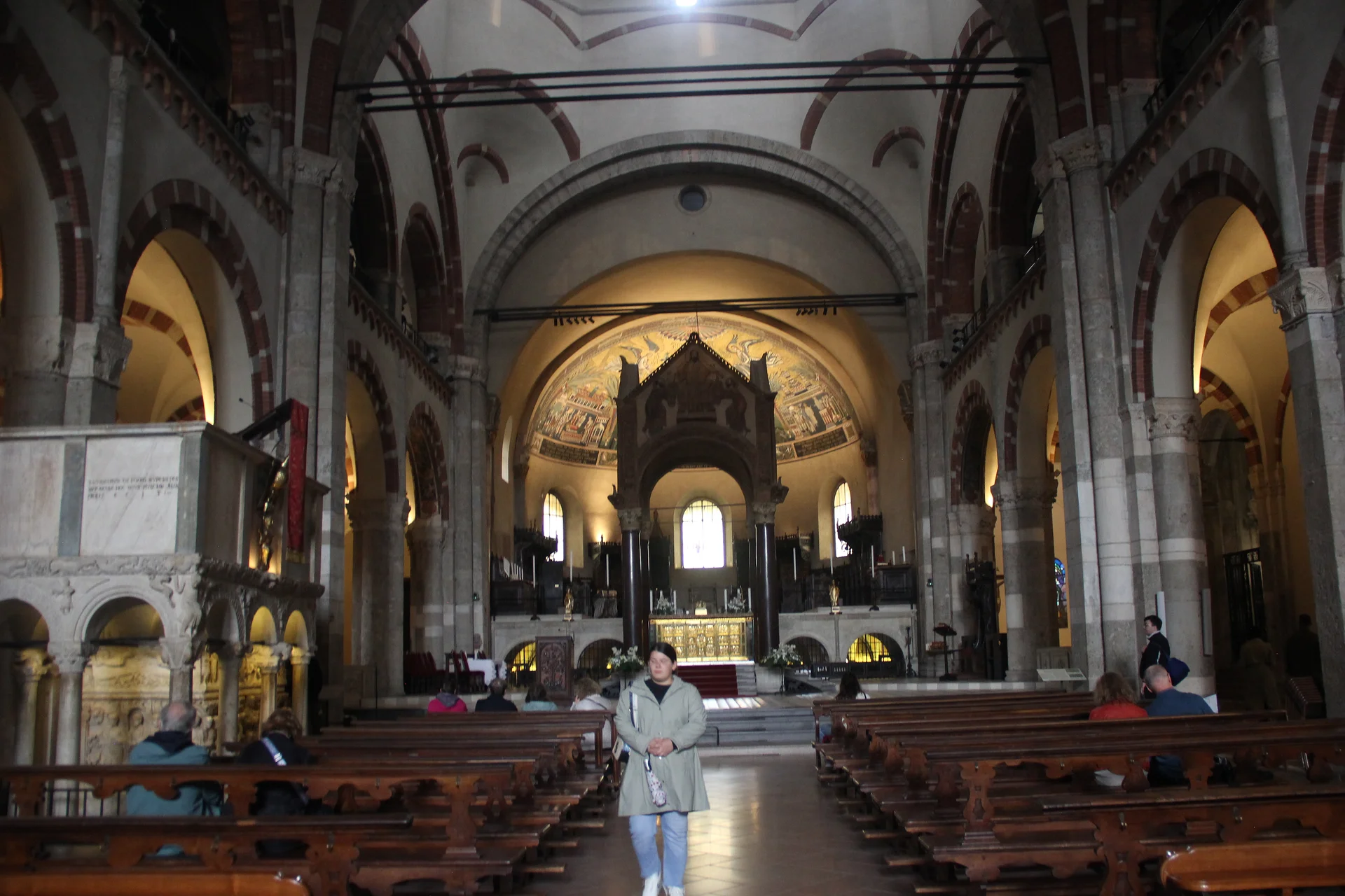 Basilica di Sant' Ambrogio — Basilica di Sant'Ambrogio (Italie)
