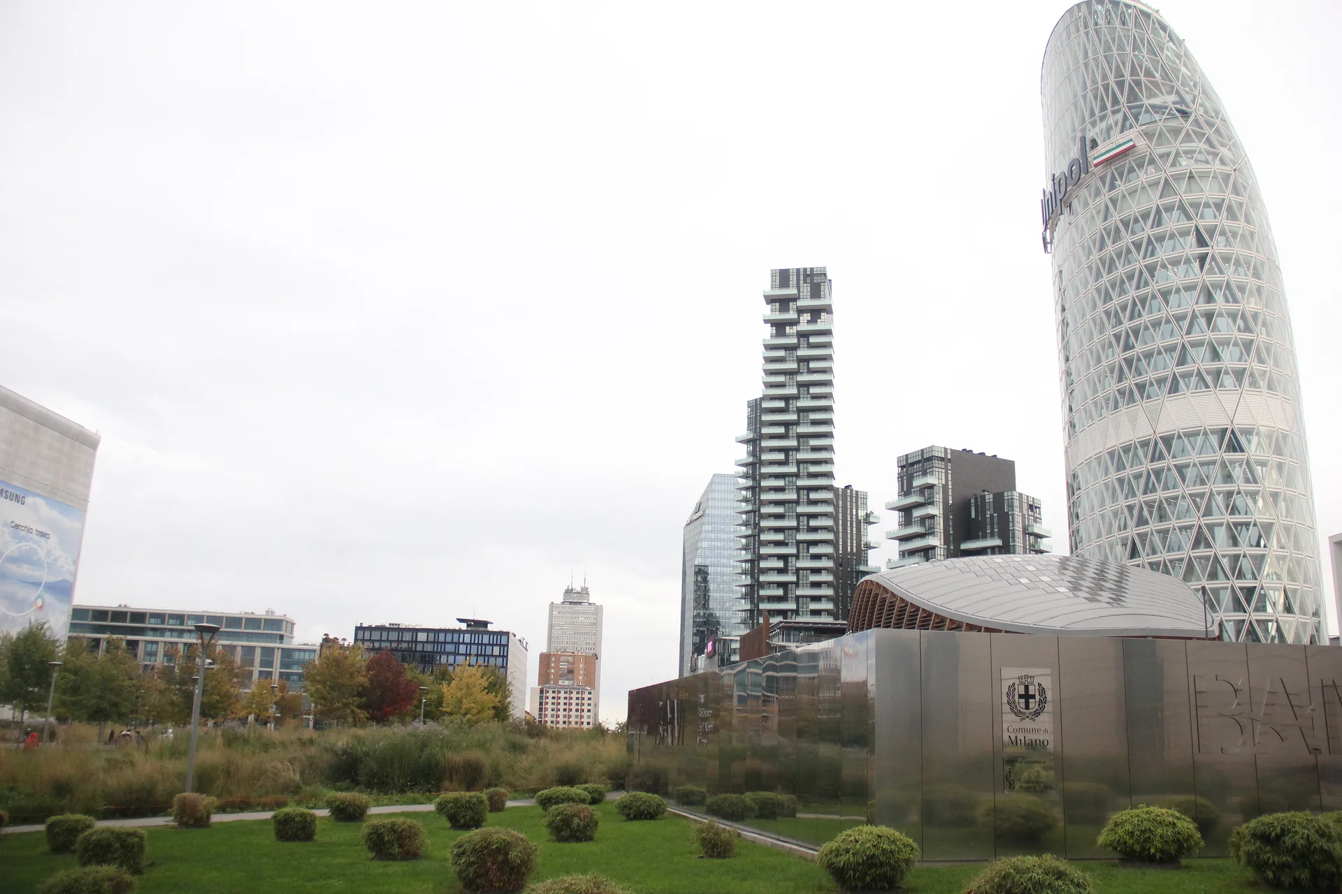 Piazza Gae Aulenti Piazza Gae Aulenti — Porta Nuova (Italie)