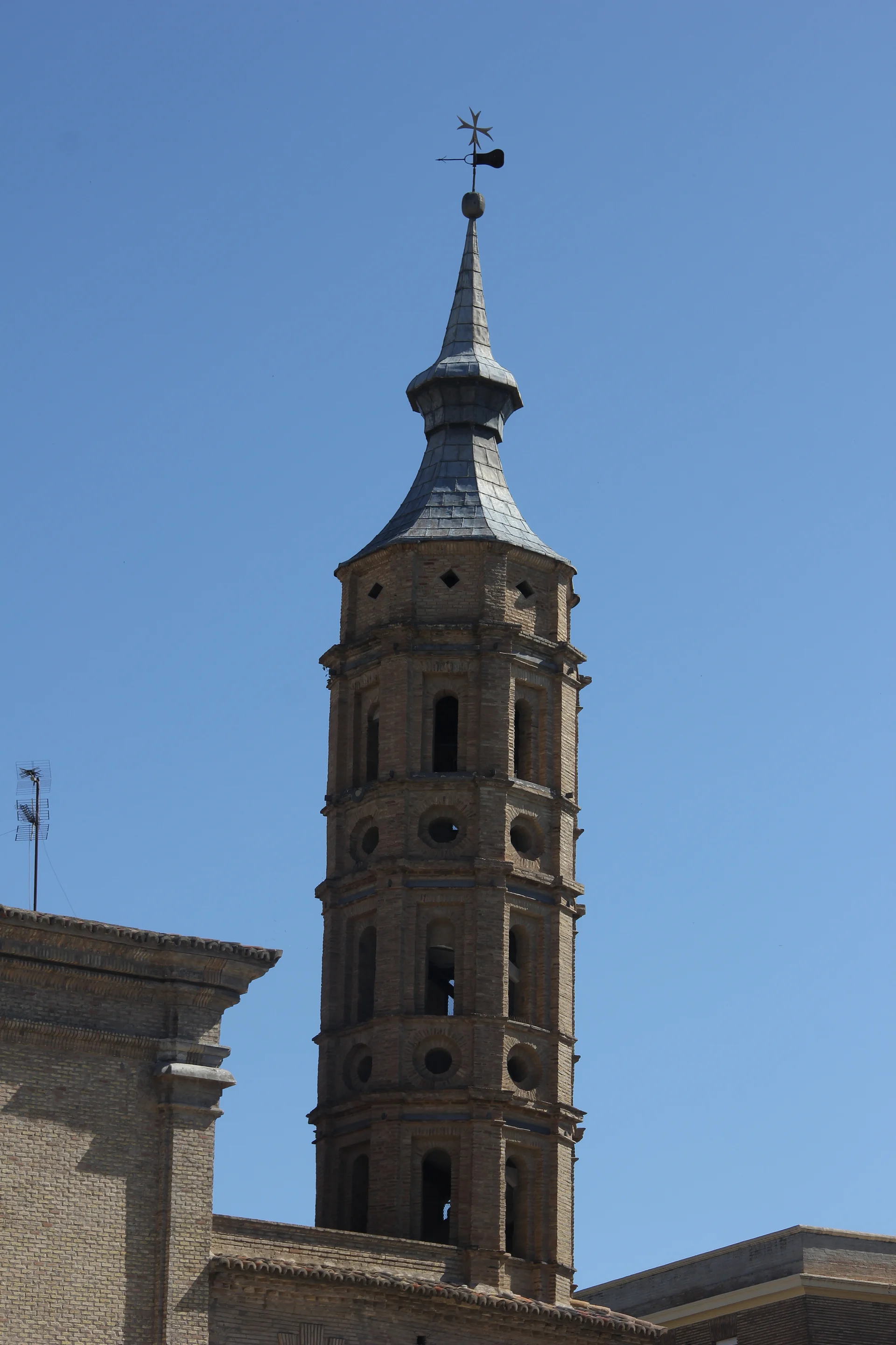 Iglesia de San Juan de los Panetes Iglesia de San Juan de los Panetes — Saragosse (Espagne)