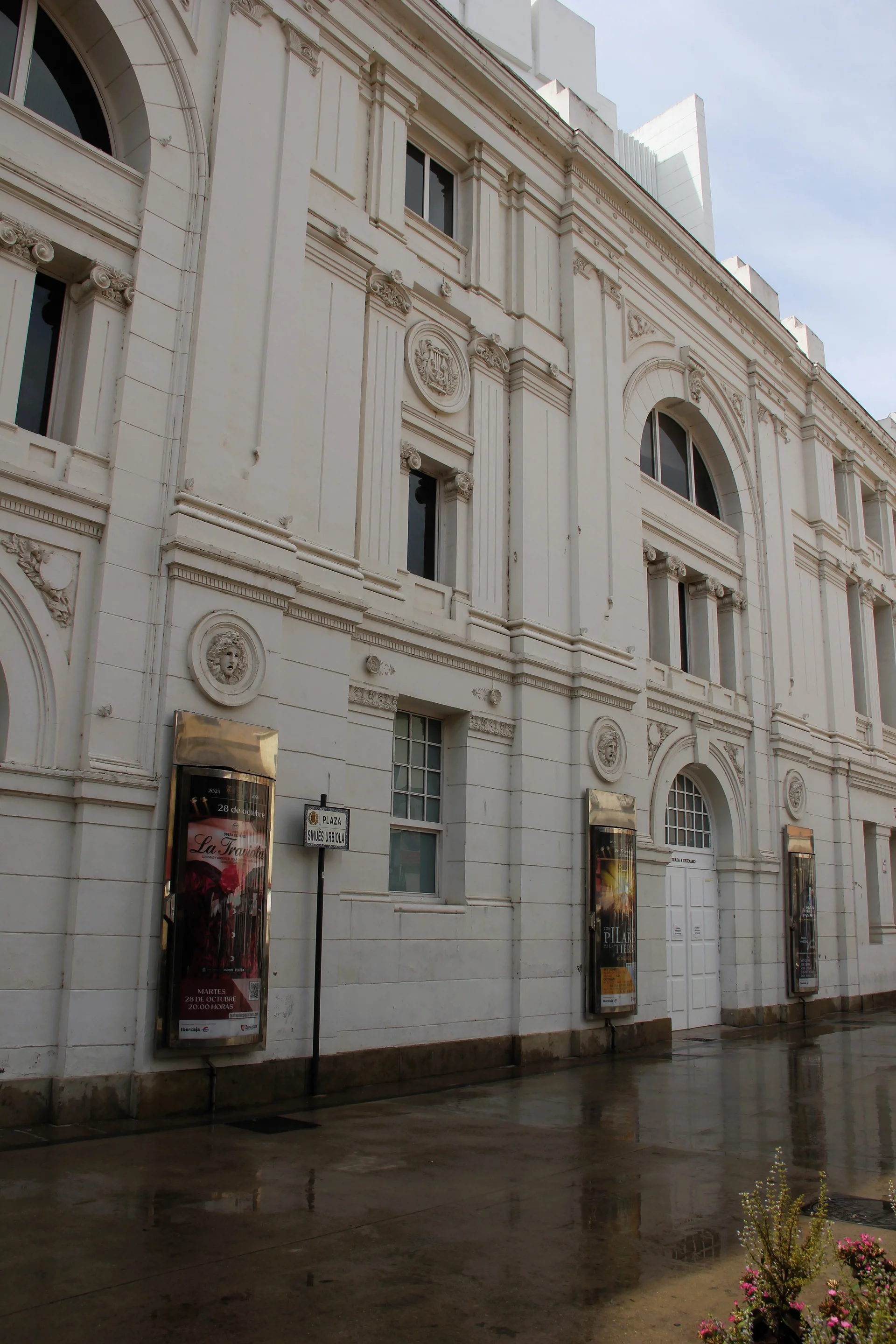 Teatro municipal de Zaragoza Teatro municipal de Zaragoza — Saragosse (Espagne)