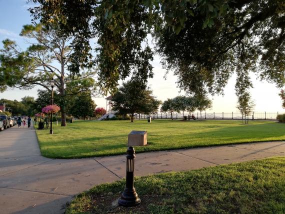 Le Bluff Park