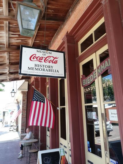 L'entrée du musée Coca-Cola