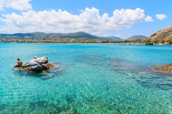 Paros et ses eaux turquoises