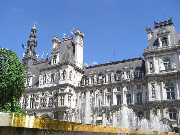 L'Hotel de Ville de Paris