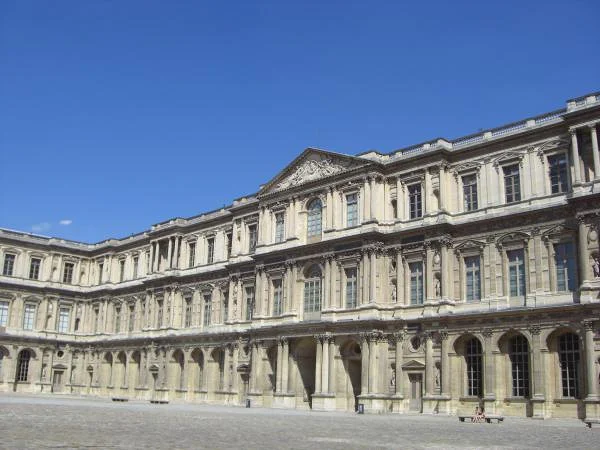 Le Pavillon de l'Horloge — Musée du Louvre (France)