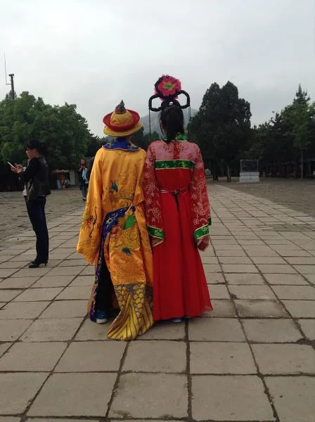 Couple en tenues traditionnelles — Xi'an (Chine)