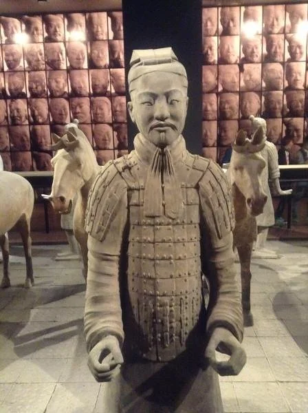 Statue de guerrier en terre cuite — Mausolée de Qin Shi Huang (Chine)