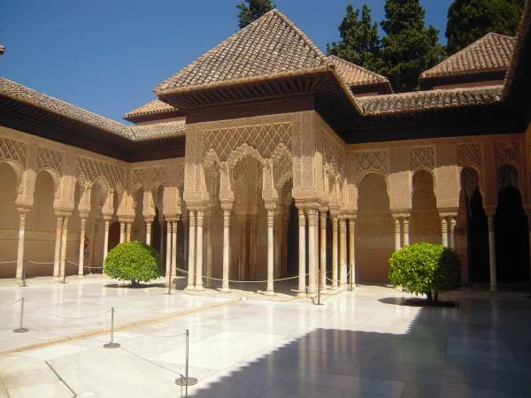 La cour des Lions — Alhambra (Espagne)