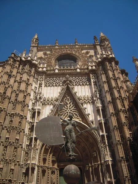 La facade La facade — Cathédrale de Séville (Espagne)