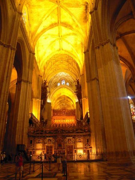 Les premières salles Les premières salles — Cathédrale de Séville (Espagne)