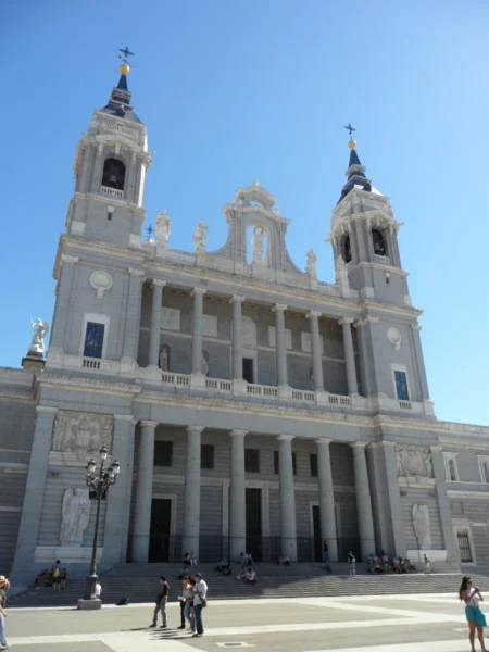 Almudena Cathedral — Cathédrale de l'Almudena (Espagne)