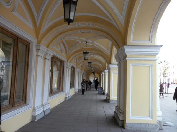 Galerie marchande Gostiny Dvor — Galerie marchande Gostiny Dvor (Russie)