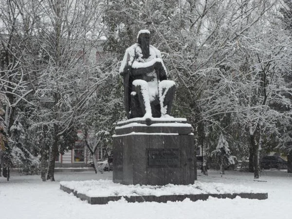 Statue de Shchedrin — Tver (Russie)