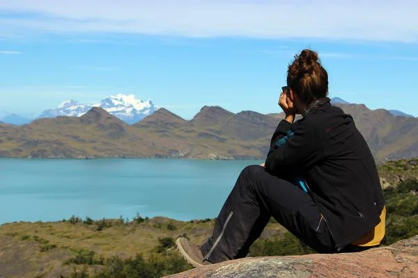 pause lac — Parc national Torres del Paine (Chili)