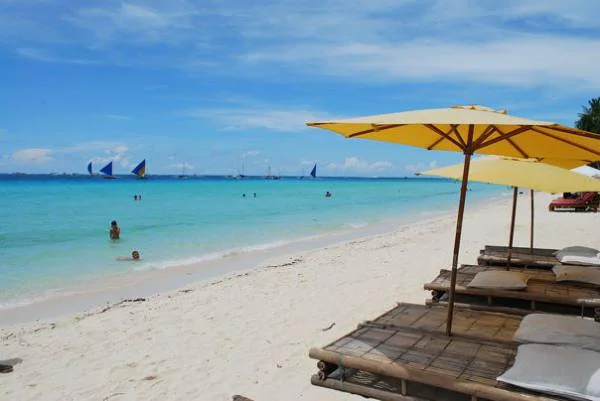 Transats — Boracay (Philippines)